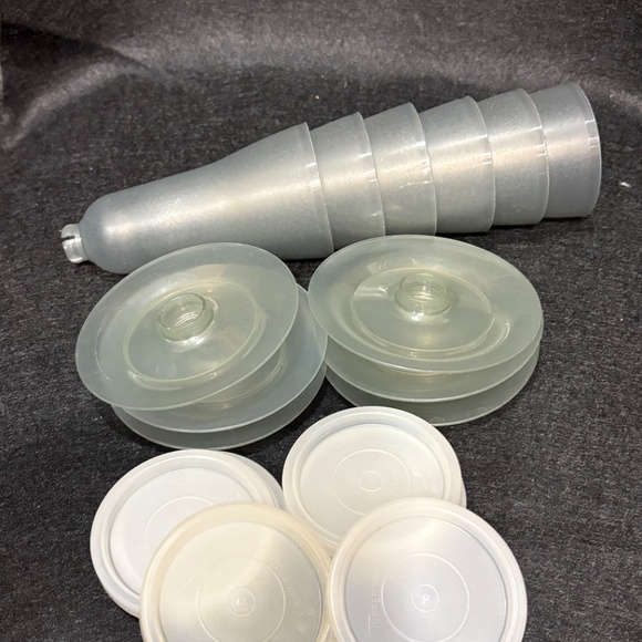 Vintage 6 TUPPERWARE Sheer Grey Tall Dessert Parfait Cups #754 & Lids #296 - Picture 2 of 7